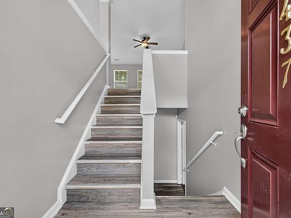 4th image of 437 Waterbury Way