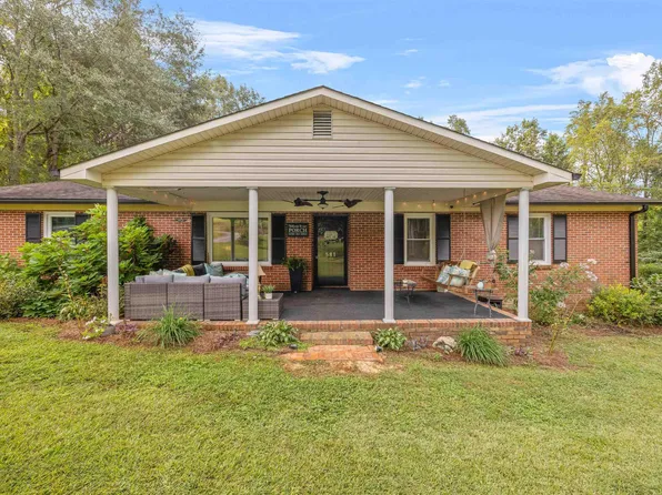581 Red Hill Rd, Pickens, SC 29671