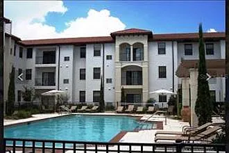 2 bed, 1054 sqft, $1,600 — Photo 4