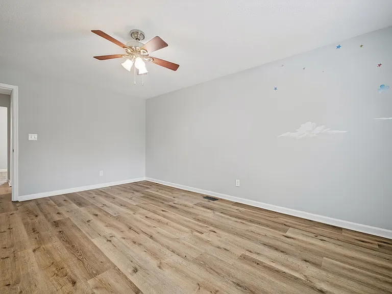 5408 Lord Dunmore Ct — Photo 15