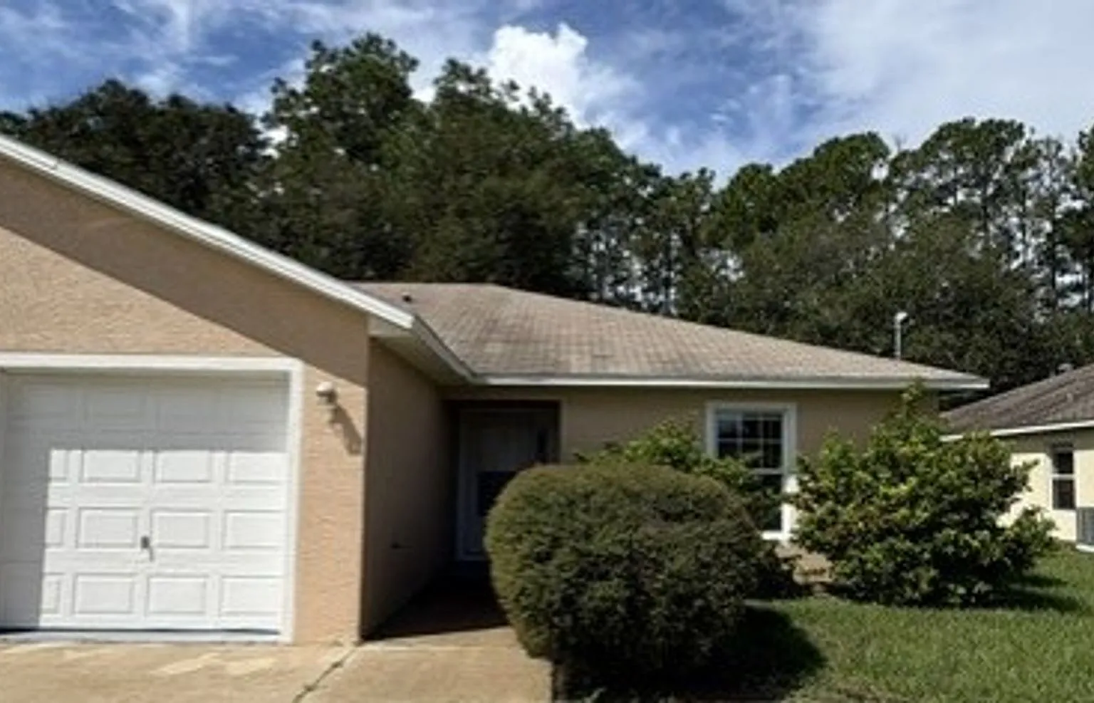 Beautiful 3-Bedroom, 2-Bath Duplex in Palm Coast — Photo 1