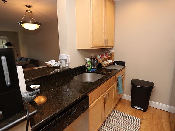 5th image of 1812 N Quinn St