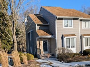 351 Valley Rd, Gillette, NJ 07933