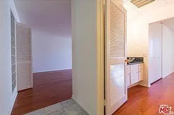 10747 Wilshire Blvd #904 — Photo 6