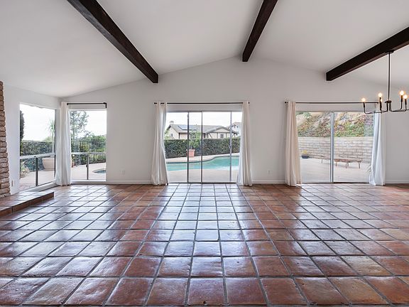 4th image of 2788 Valle Vista Dr