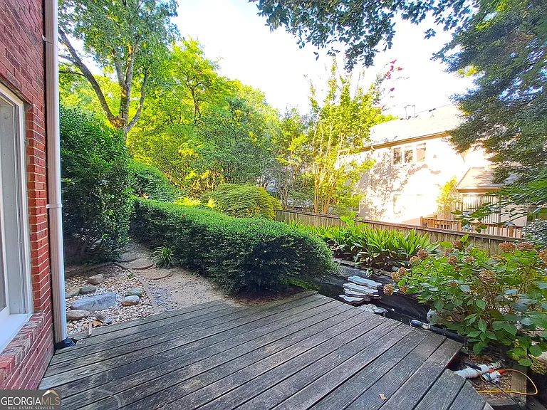 2242 Lenox Walk NE — Photo 71