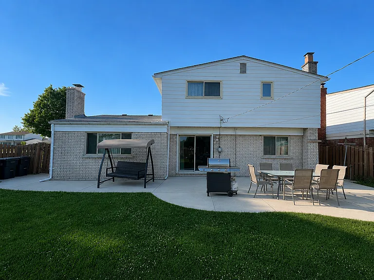 3730 Barbara Dr — Photo 3