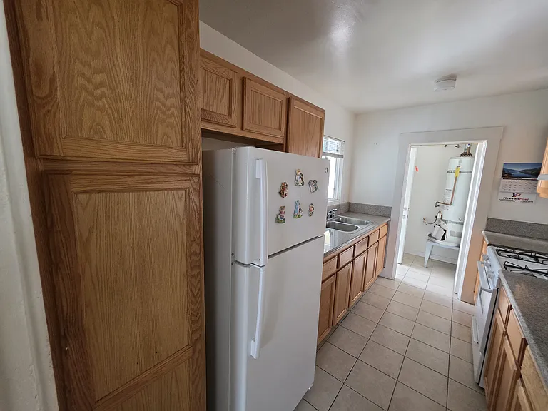 1639 N Kingsley Dr — Photo 9