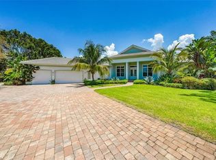 230 Ridge Dr, Naples, FL 34108