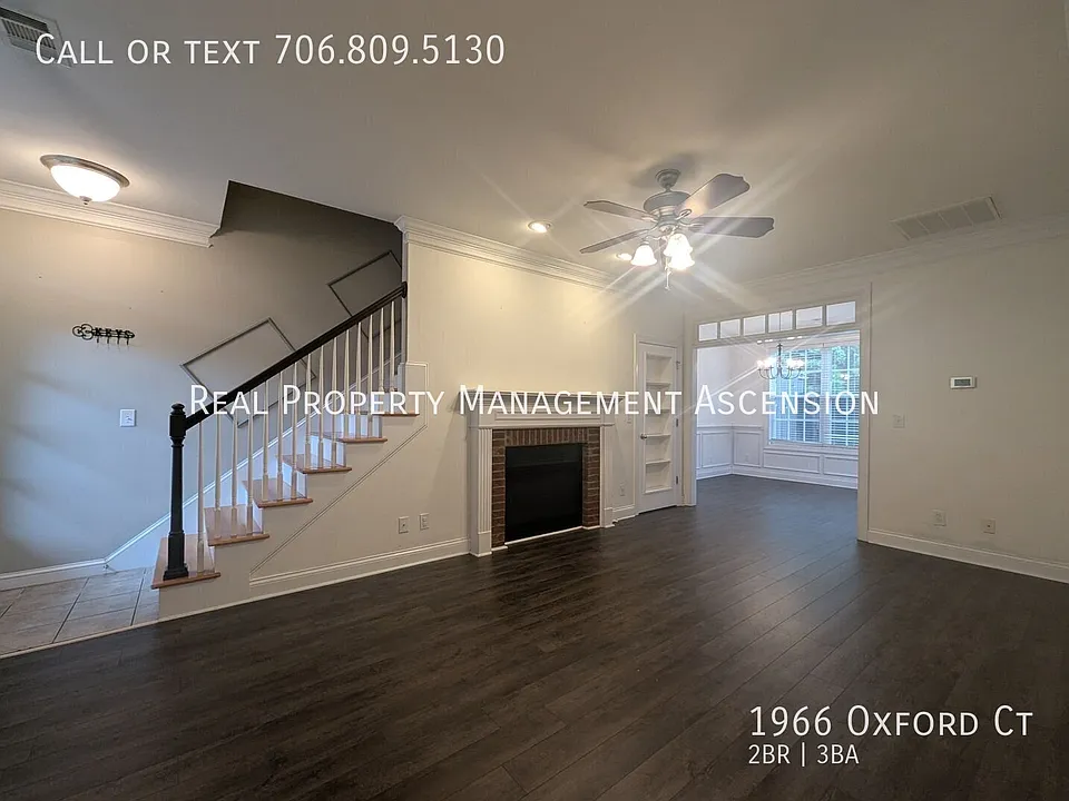 1966 Oxford Ct