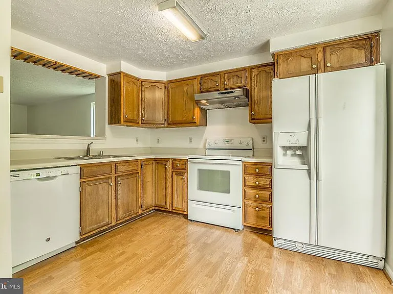 13900 Winding Ridge Ln — Photo 4