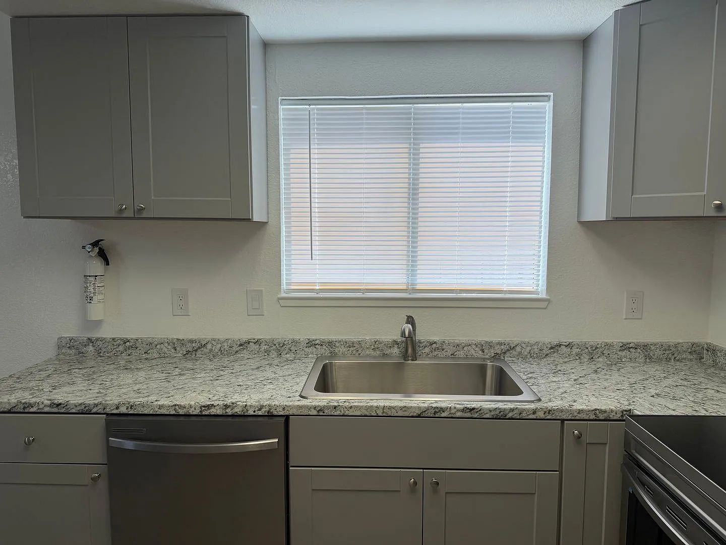 Beautifully remodeled home in a great area of town! — Photo 4