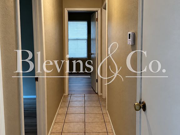 2nd image of 201 S Greenleaf Dr