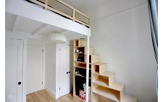 Rented by Douglas Elliman | media 23