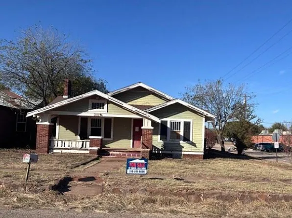 201 W Highland Ave, Electra, TX 76360