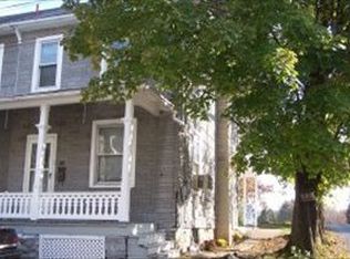 28 E Queen St, Annville, PA 17003