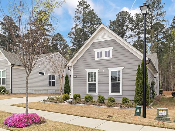 4th image of 904 Calista Dr