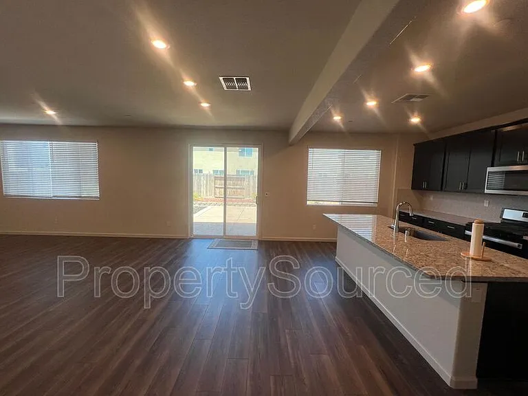 2957 Mokelumne Ct — Photo 5