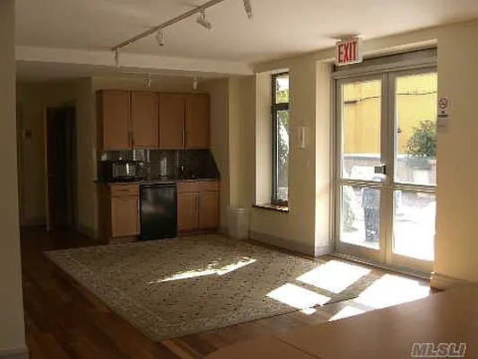Sold by Exit Realty Central | media 17