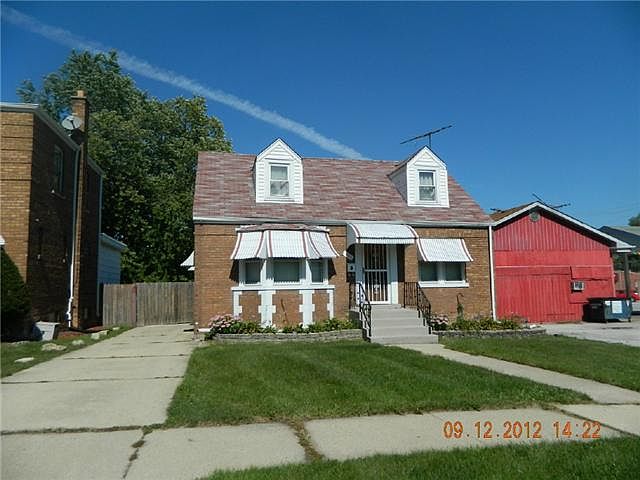 1st image of 207 Broadway Ave