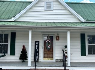 104 N Ellington St, Apex, NC 27502