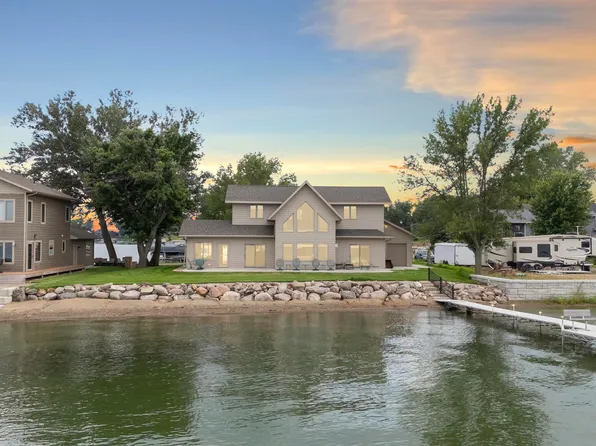 6578 Peninsula Point, Wentworth, SD 57075