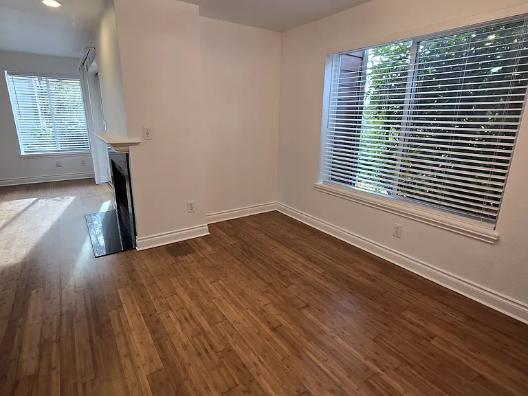 8964 Redmond Woodinville Rd NE #203 — Photo 7