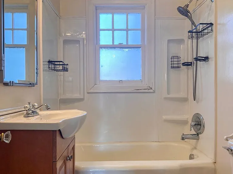 165 W Ash St — Photo 10