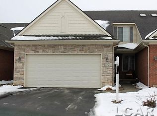 1036 Meadowview Dr, Tecumseh, MI 49286