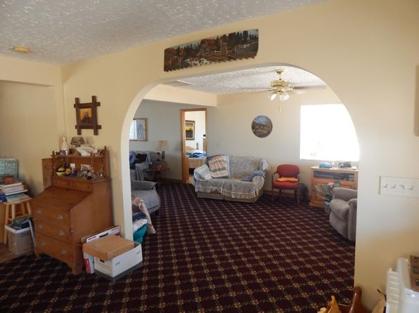 14637 Castle Butte Rd, North Edwards, CA 93523