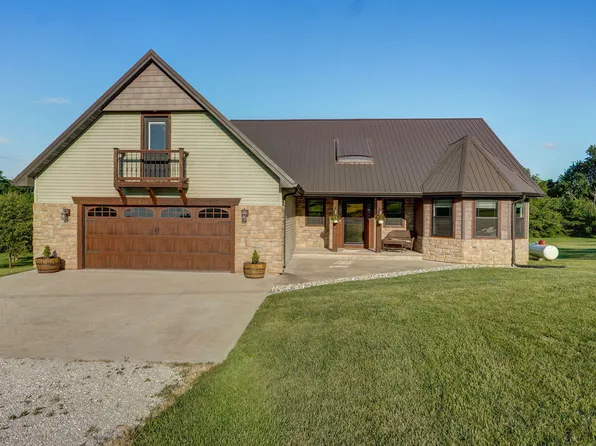 5116 S 165th Road, Bolivar, MO 65613
