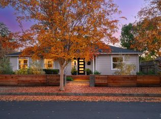 526 Tucker St, Healdsburg, CA 95448