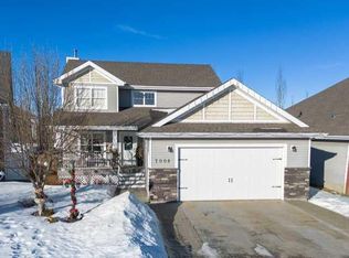 7008 NE Henners Gate, Lacombe, AB T4L0C2
