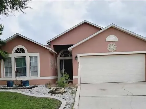 2347 Walnut Canyon Dr, Kissimmee, FL 34758