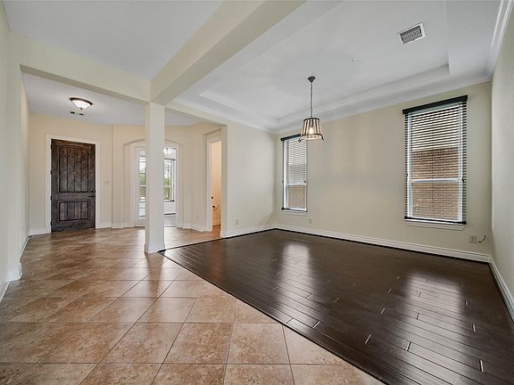3rd image of 9426 Brannok Ln