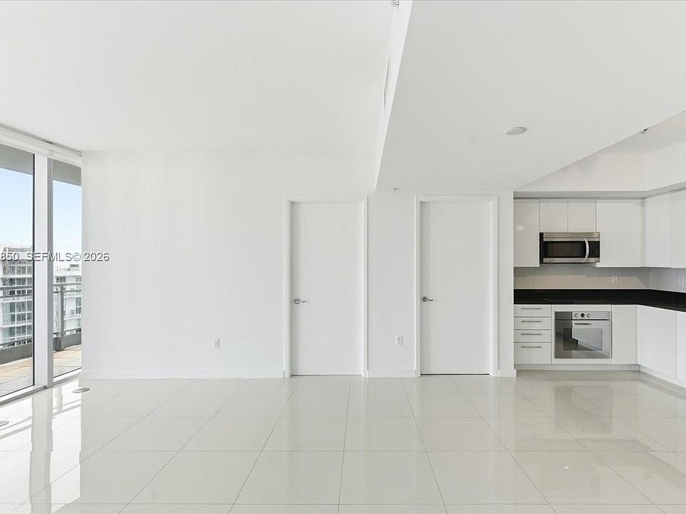1st image of 92 SW 3rd St APT 3804