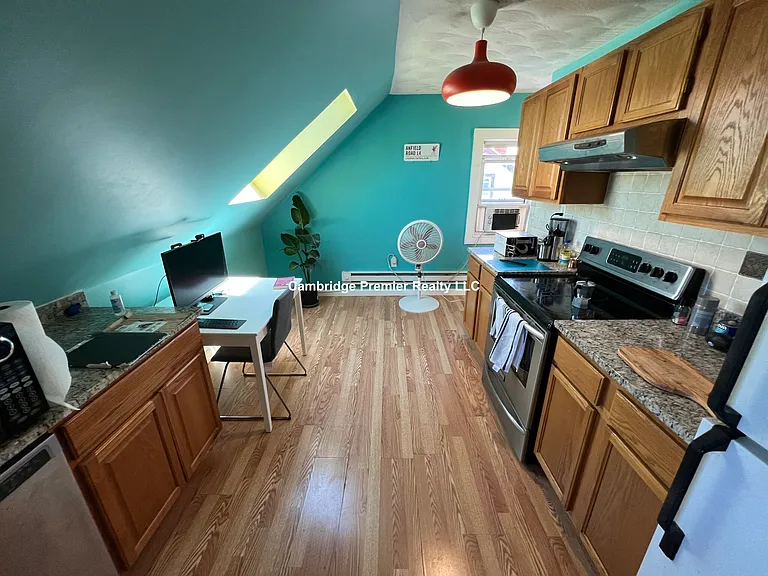 1105 Cambridge St #3A — Photo 5