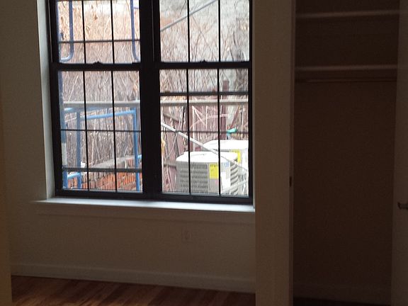 5th image of 28 Park St