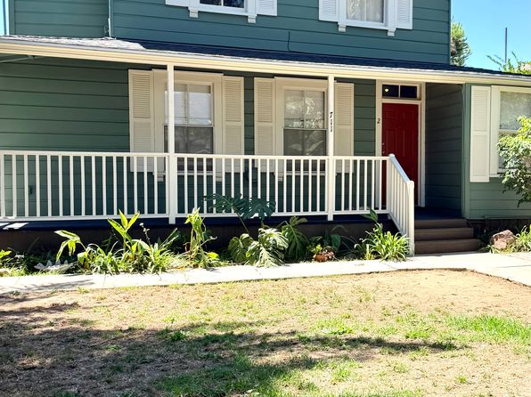 711 De La Vina St APT 2