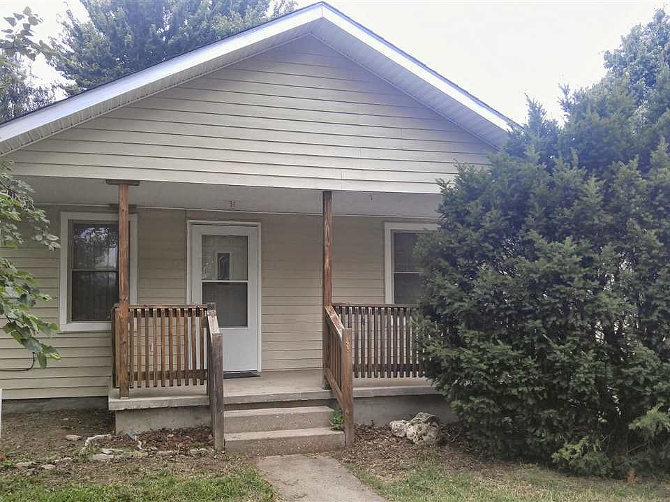 1st image of 1335 N 4th St