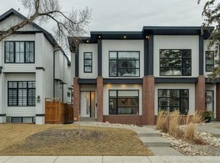 2918 S 6th Ave NW, Calgary, AB T2N 0Y4
