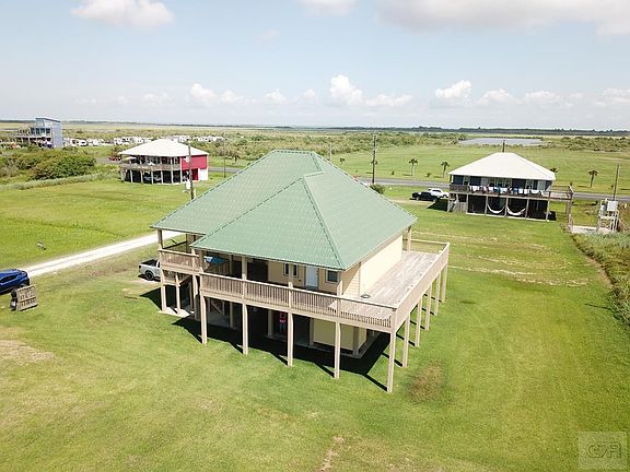 3rd image of 970 Bolivar Dunes Blvd #13