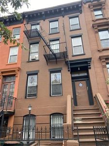 152 Putnam Ave APT 4, Brooklyn, NY, 11216