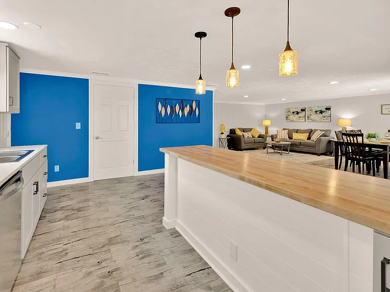 22615 Hilltop Ave #1 — Photo 11