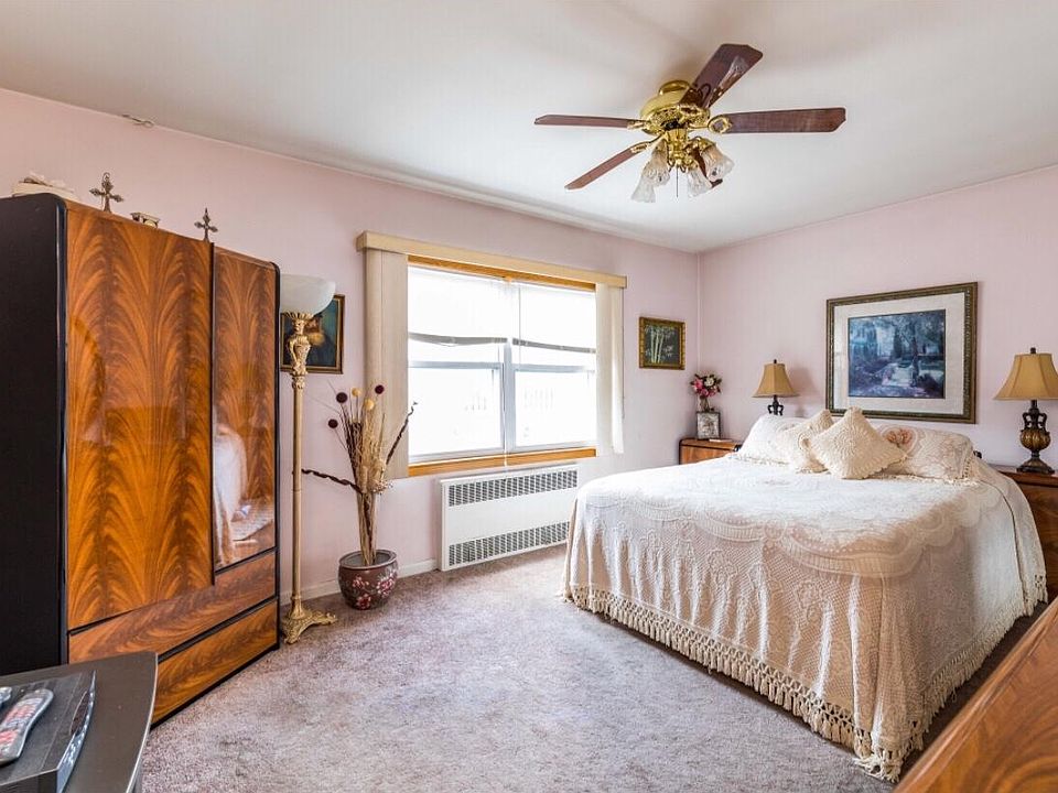1st image of 6462 232nd St #2