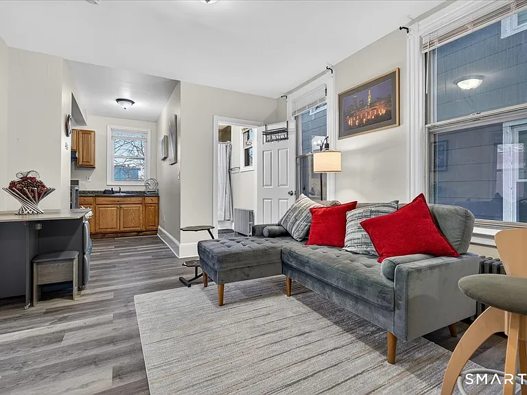 393 Orchard St — Photo 2