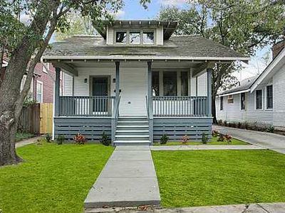 8415 Pritchard Pl, New Orleans, LA, 70118
