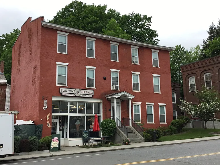 9 State Street — Photo 8
