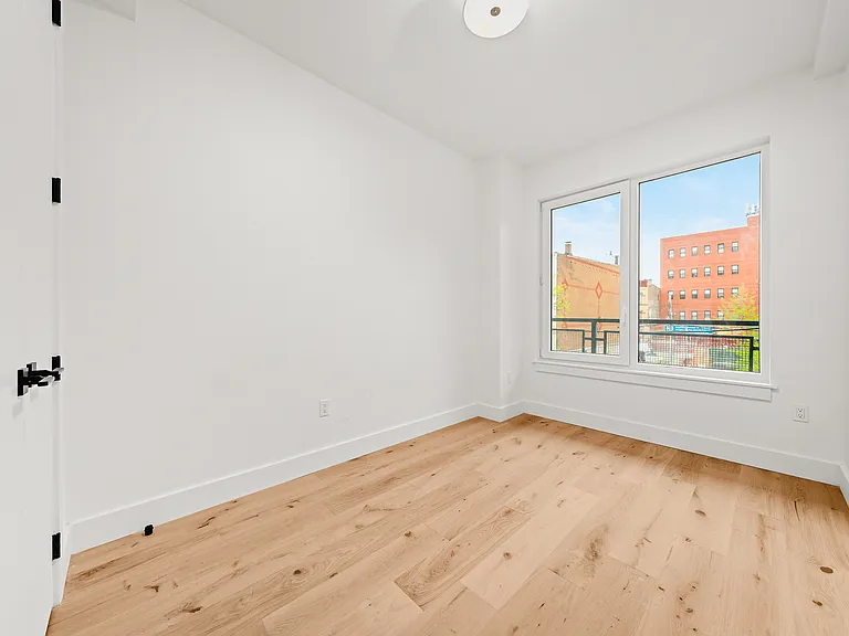 343 Himrod St #585 — Photo 6