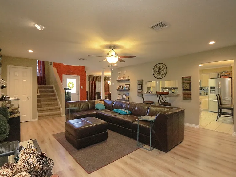 7813 Kingshire Dr — Photo 6